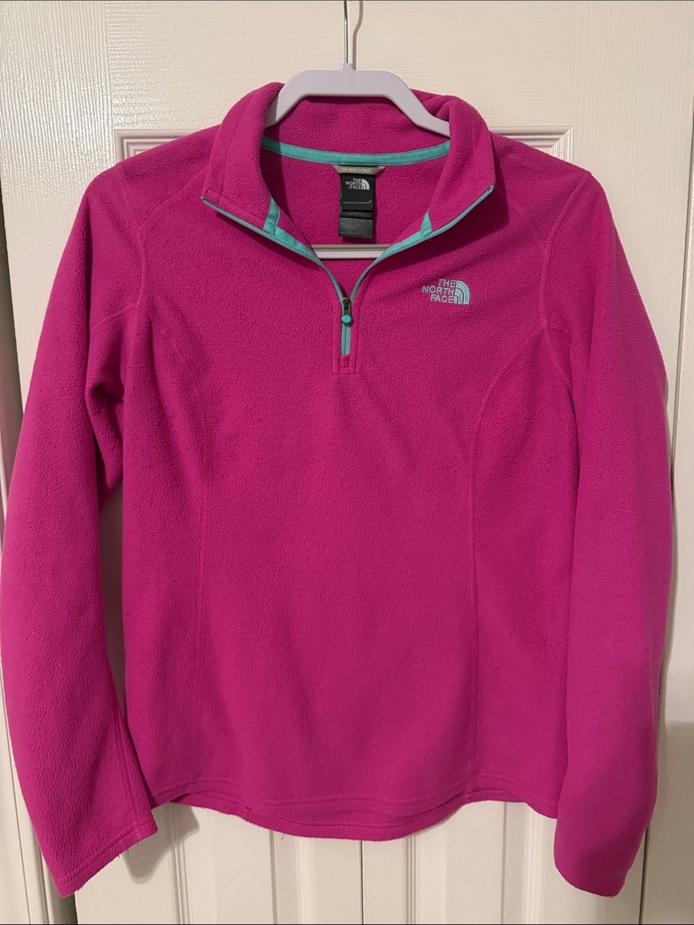 The North Face Women's Bright Magenta Quarter-Zip Fleece with Teal Trim